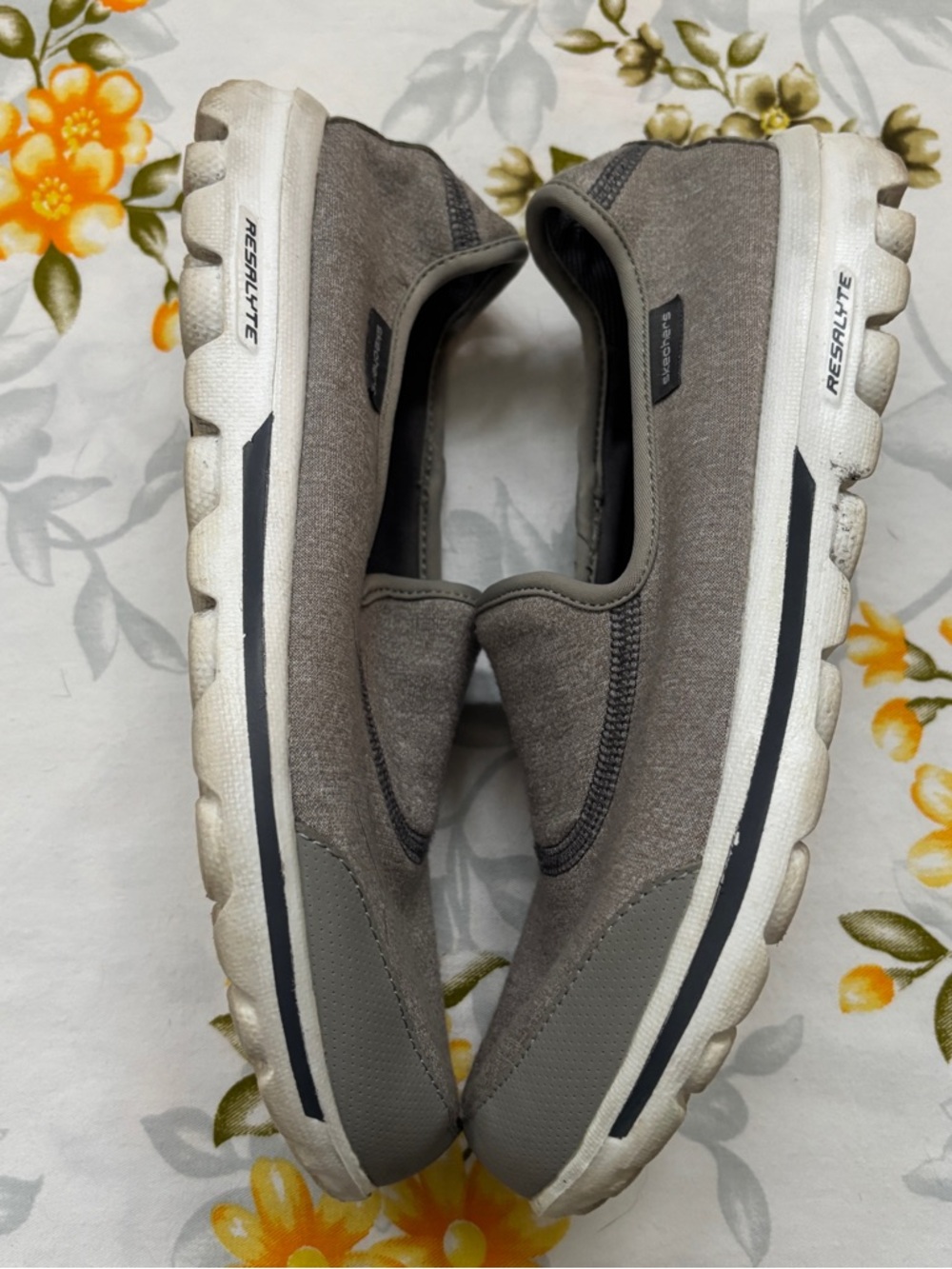Skechers Size 7.5 Resalyte Grey Slip Ons - Picture 6 of 11